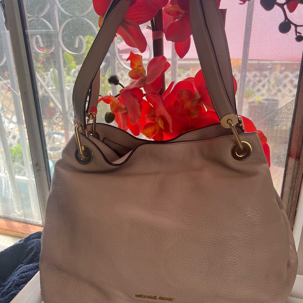 Michael Kors Cream Leather Shoulder Bag